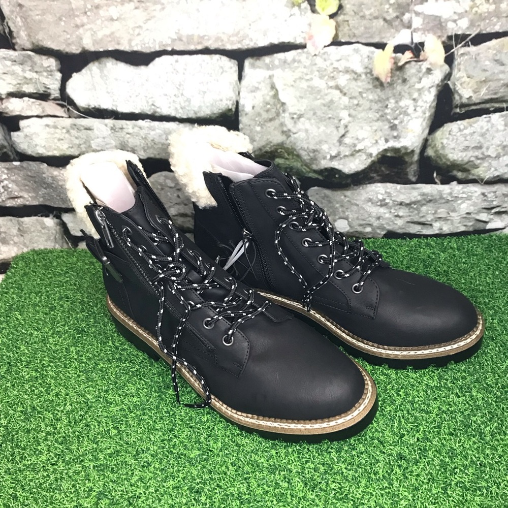 Universal Thread Sherpa Bootie - image 5